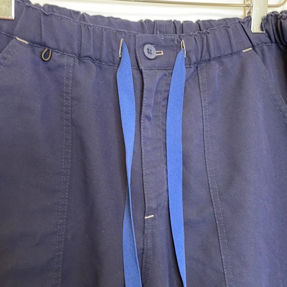 FIGS Men's Blue Cargo Scrub Pants (M)